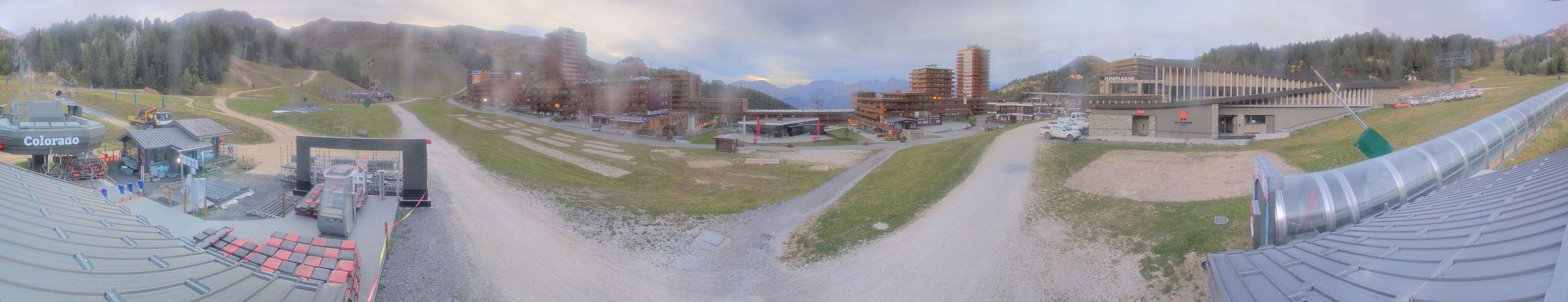 La Plagne Colorado snow cam captured at 29 September 2026 at 7:32 pm GMT+2