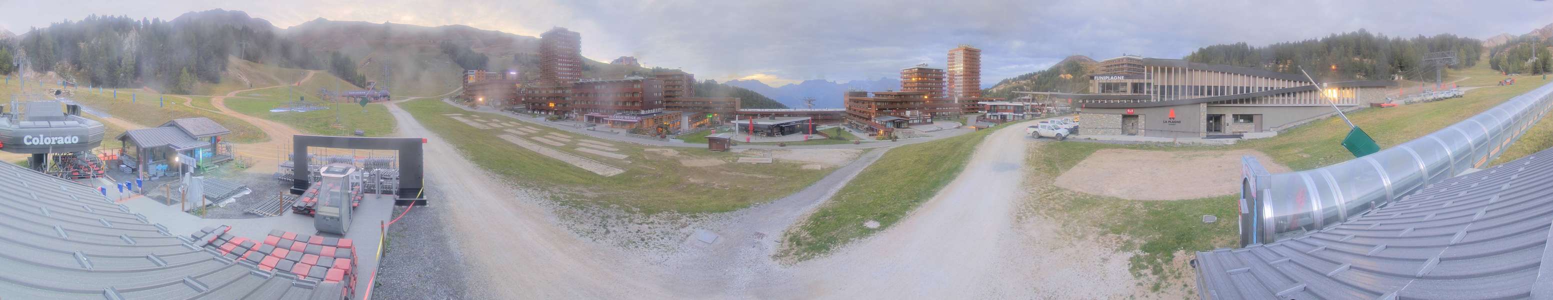 La Plagne Colorado snow cam captured at 30 September 2026 at 7:42 pm GMT+2
