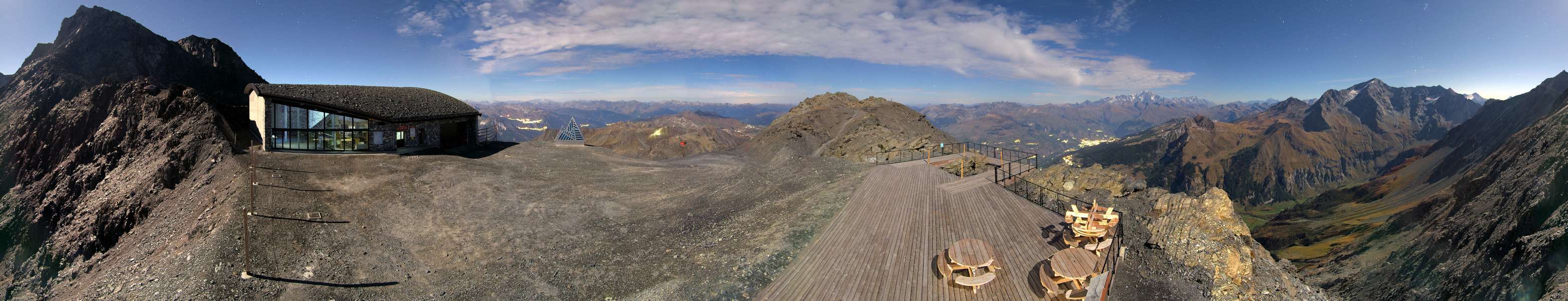 La Plagne Live 3000 snow cam captured at 27 September 2026 at 11:40 pm GMT+2