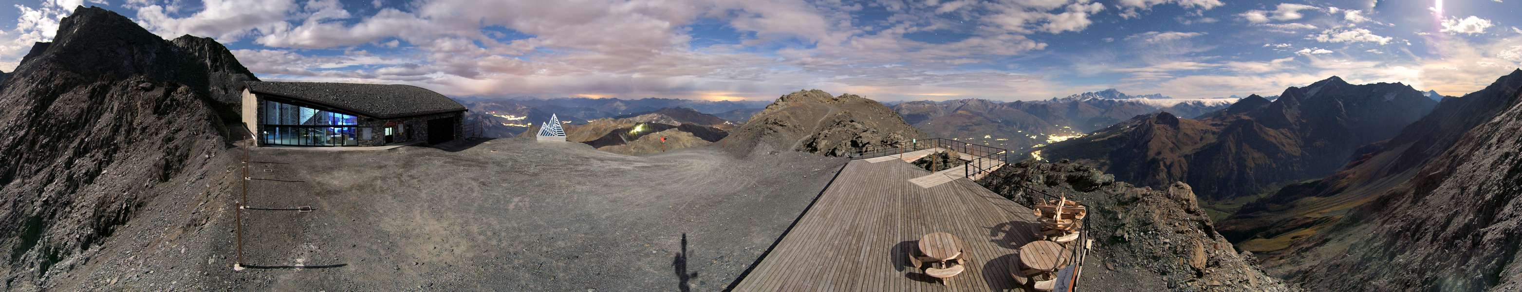 La Plagne Live 3000 snow cam captured at 29 September 2026 at 11:36 pm GMT+2