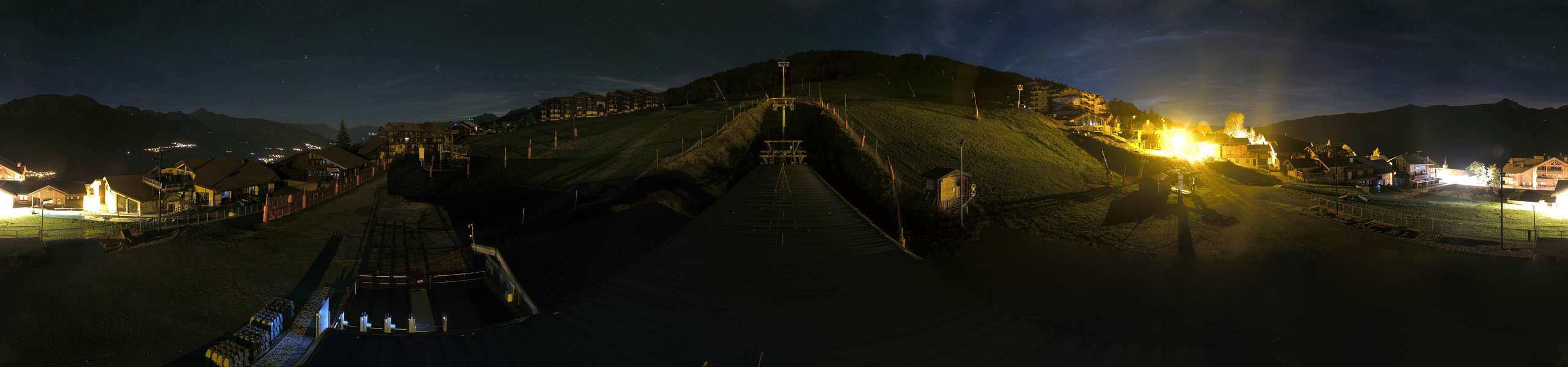 La Plagne Montalbert snow cam captured at 19 September 2026 at 11:46 pm GMT+2