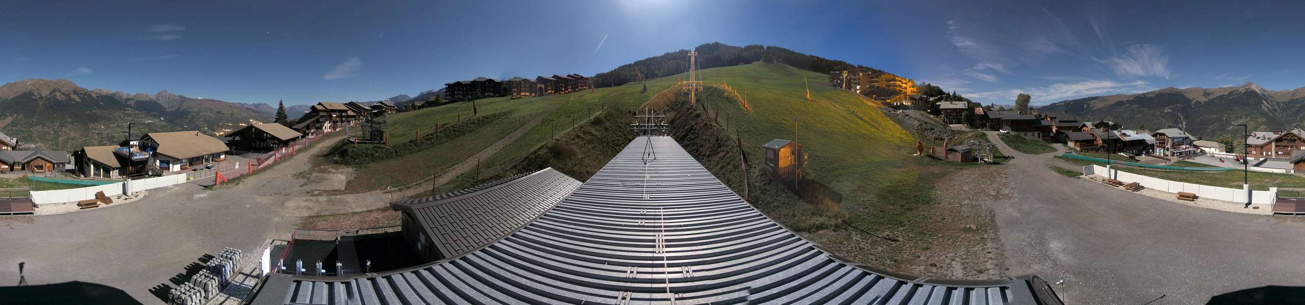 La Plagne Montalbert snow cam captured at 25 September 2026 at 11:53 pm GMT+2