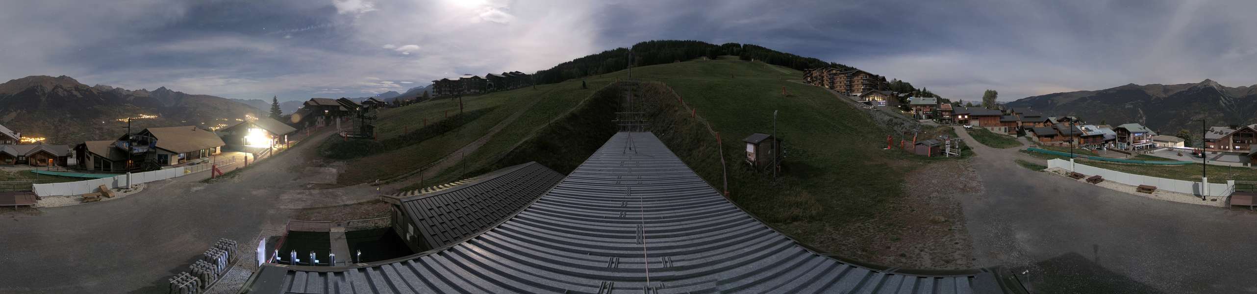 La Plagne Montalbert snow cam captured at 28 September 2026 at 11:45 pm GMT+2