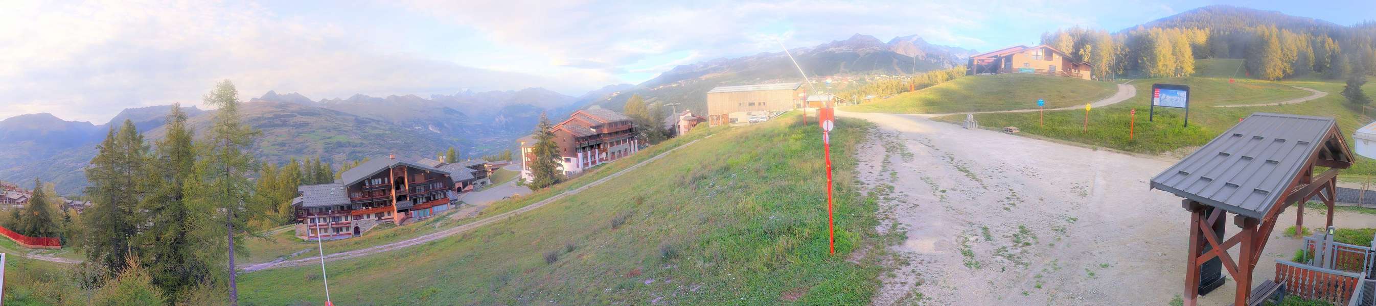 La Plagne Les Coches snow cam captured at 24 September 2026 at 6:55 pm GMT+2