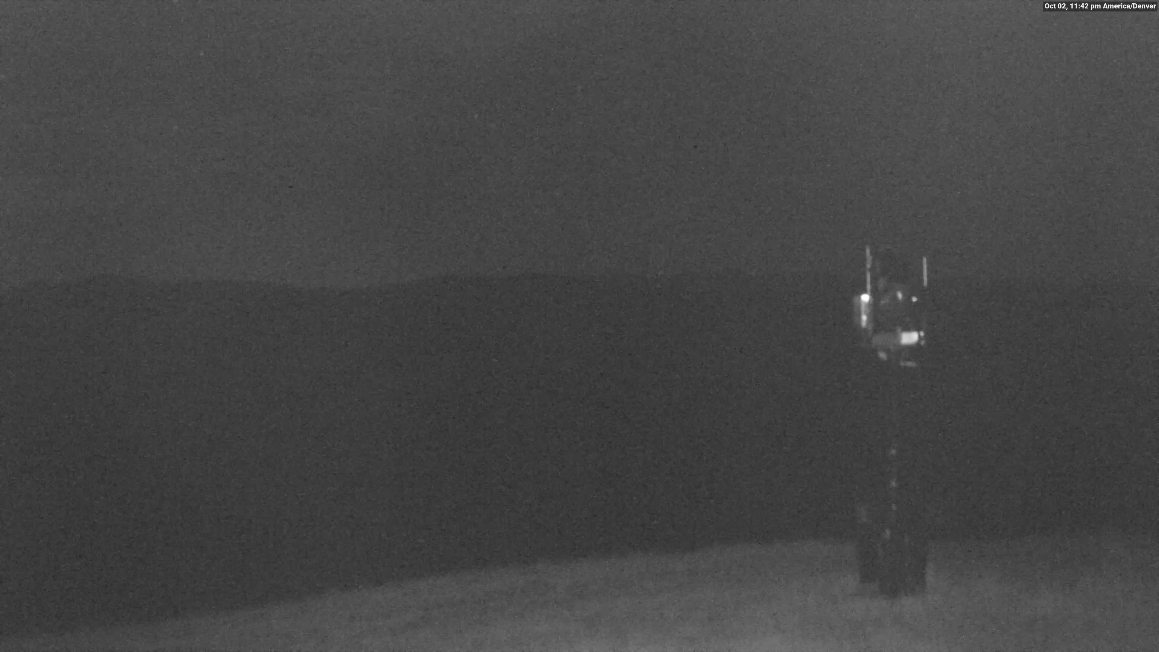 Vail Sun Up Bowl Overlook snow cam captured at 2 October 2026 at 11:43 pm GMT-6
