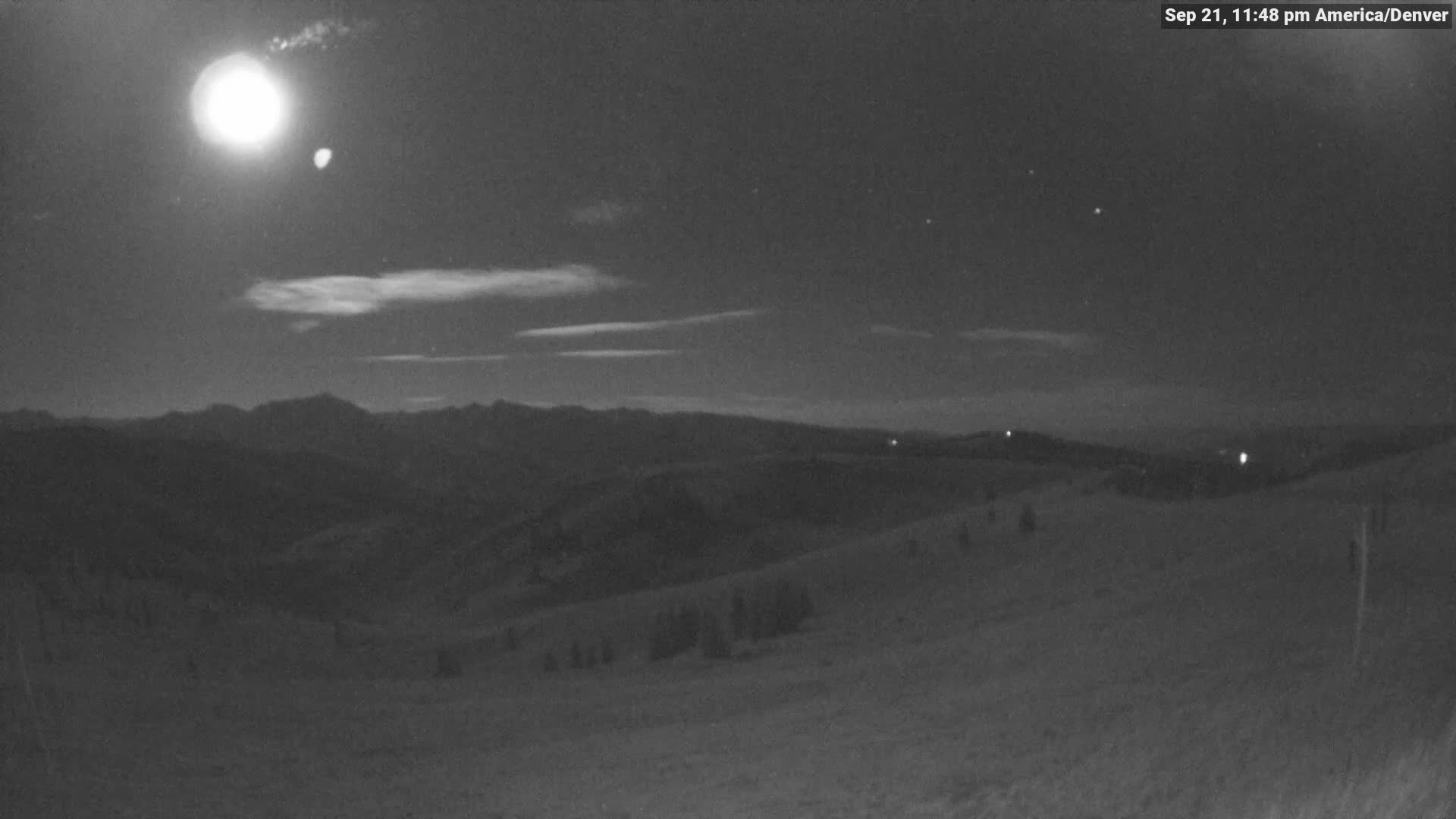 Vail The Back Bowls snow cam captured at 21 September 2026 at 11:48 pm GMT-6