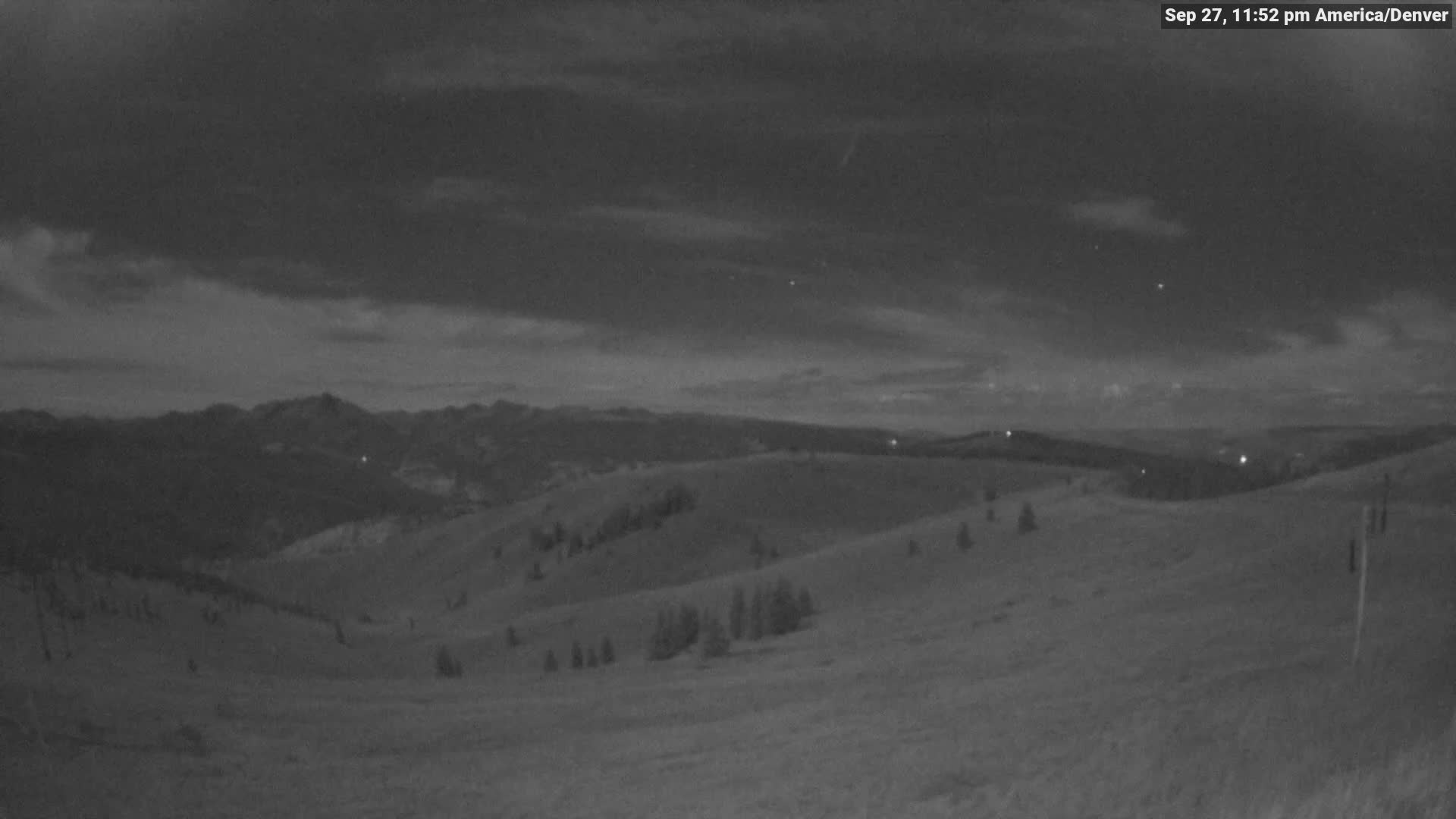 Vail The Back Bowls snow cam captured at 27 September 2026 at 11:53 pm GMT-6