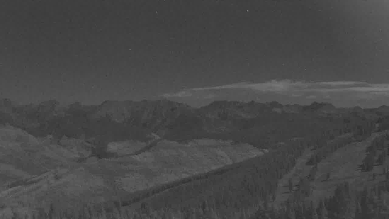 Vail Gore Range snow cam captured at 25 September 2026 at 11:51 pm GMT-6