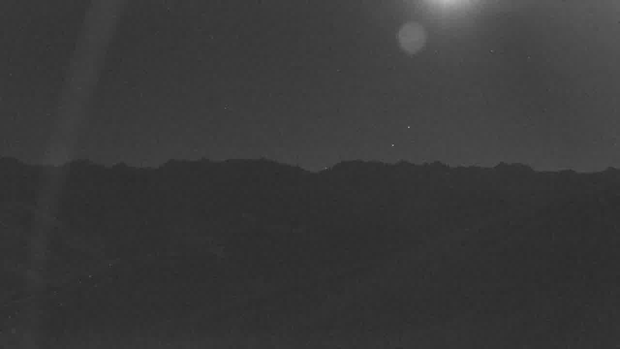 Vail Gore Range snow cam captured at 1 October 2026 at 11:50 pm GMT-6