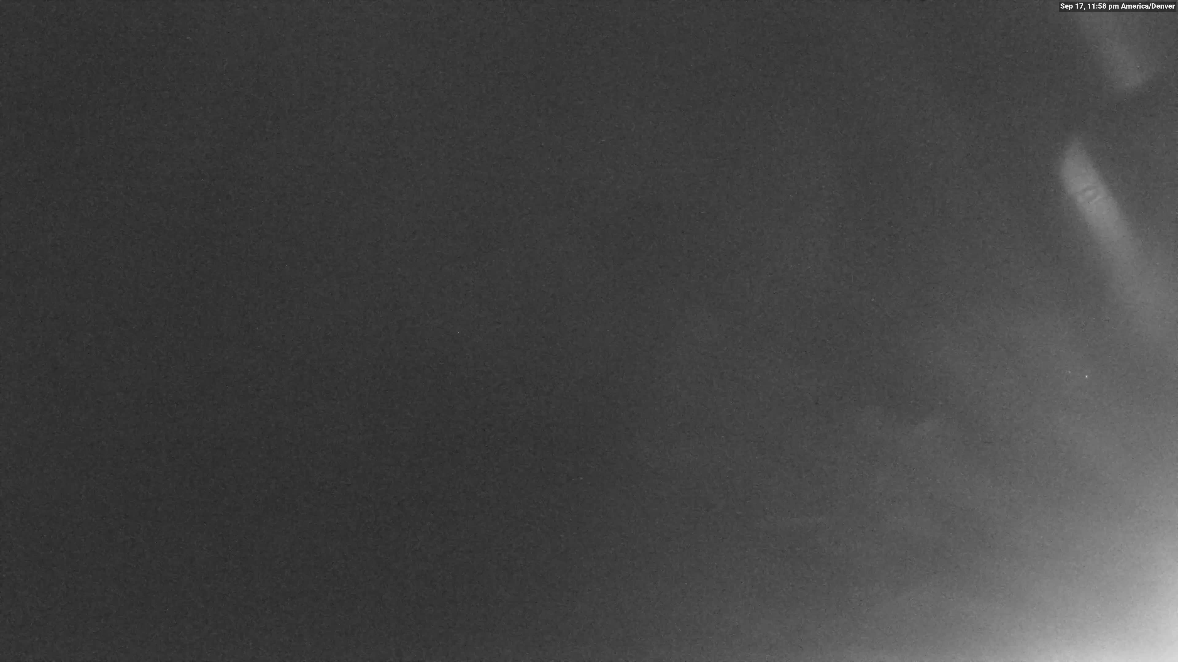 Vail Eagle's Nest snow cam captured at 17 September 2026 at 11:59 pm GMT-6