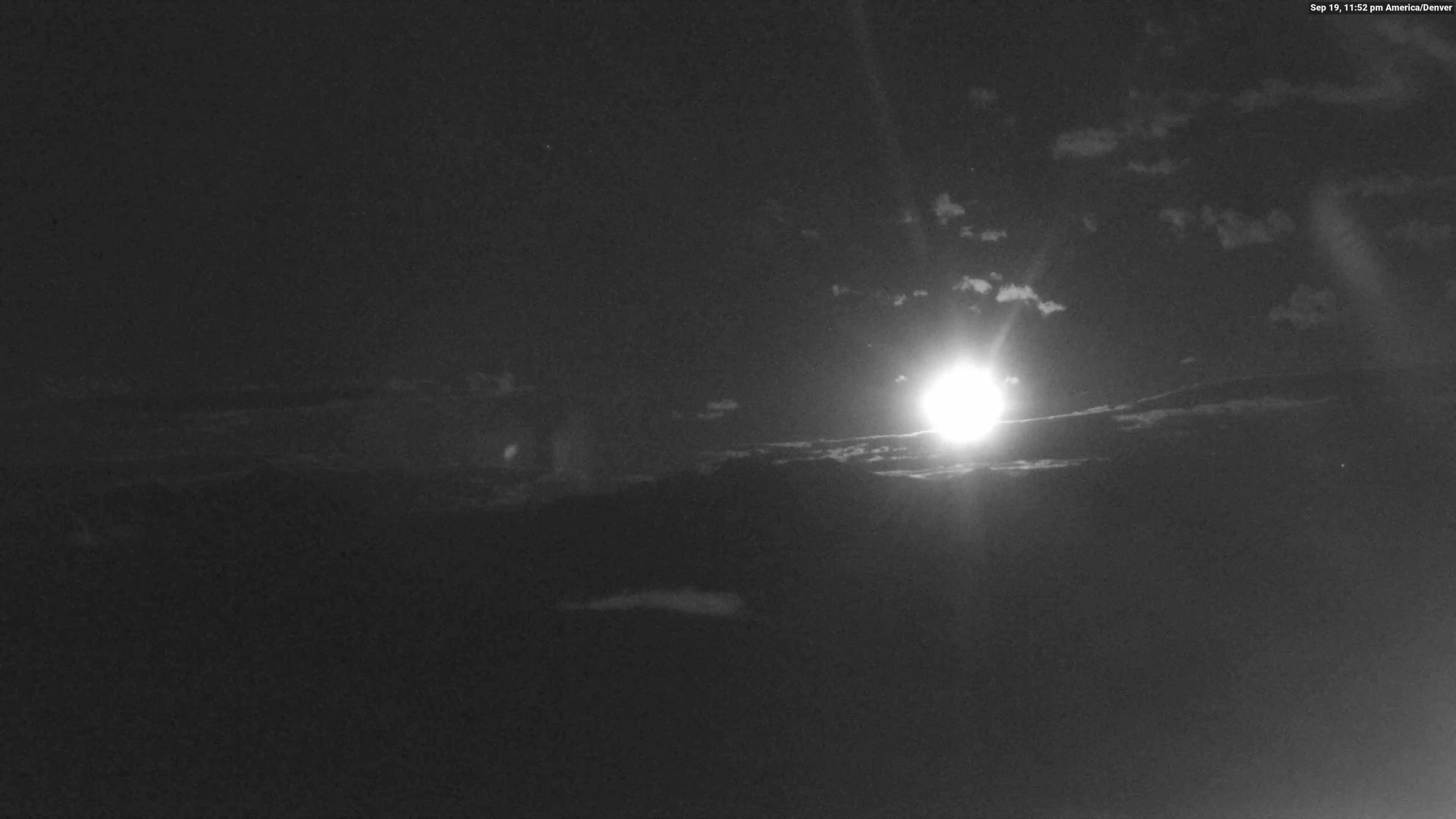 Vail Eagle's Nest snow cam captured at 19 September 2026 at 11:54 pm GMT-6