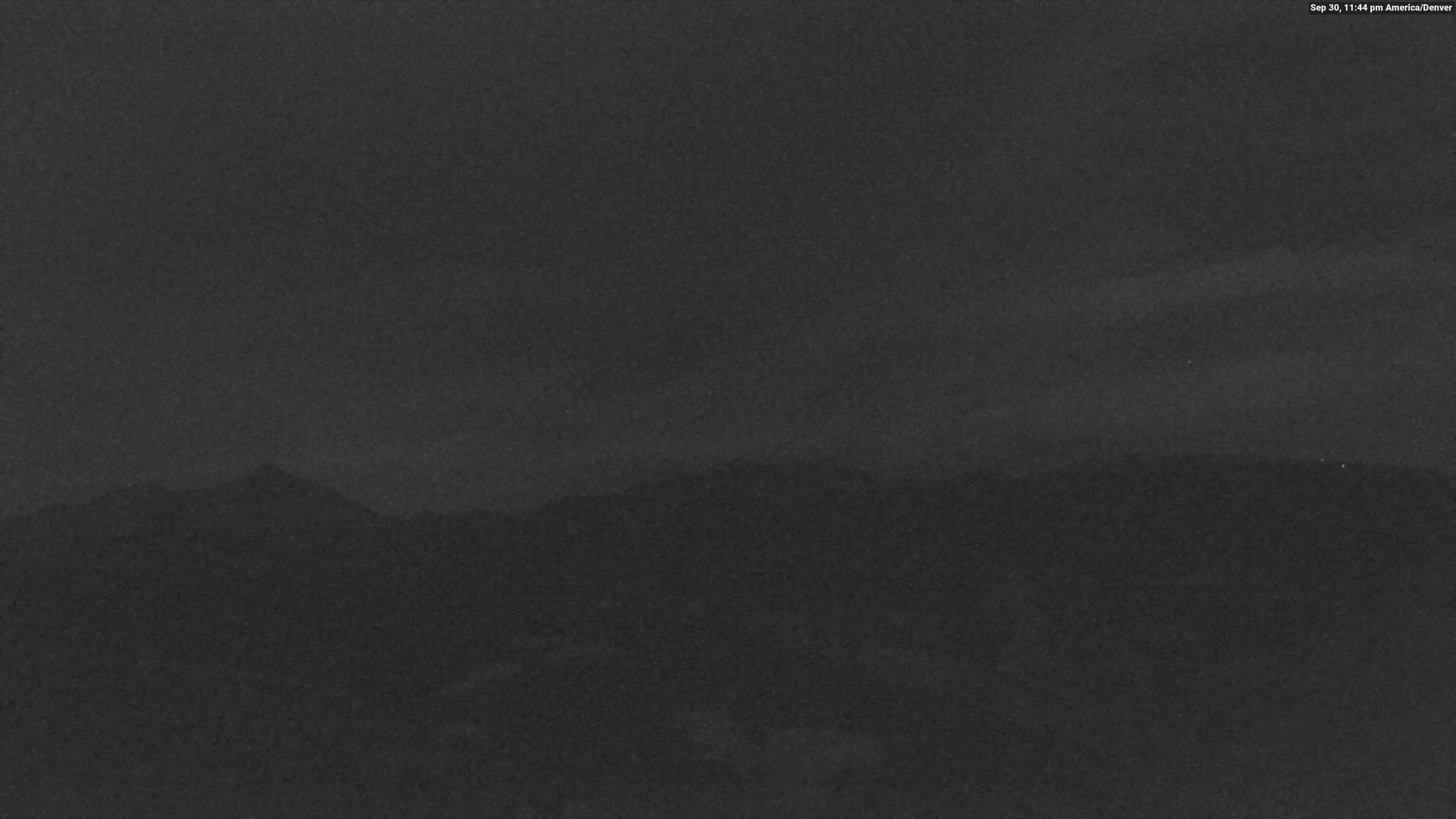 Vail Eagle's Nest snow cam captured at 30 September 2026 at 11:45 pm GMT-6