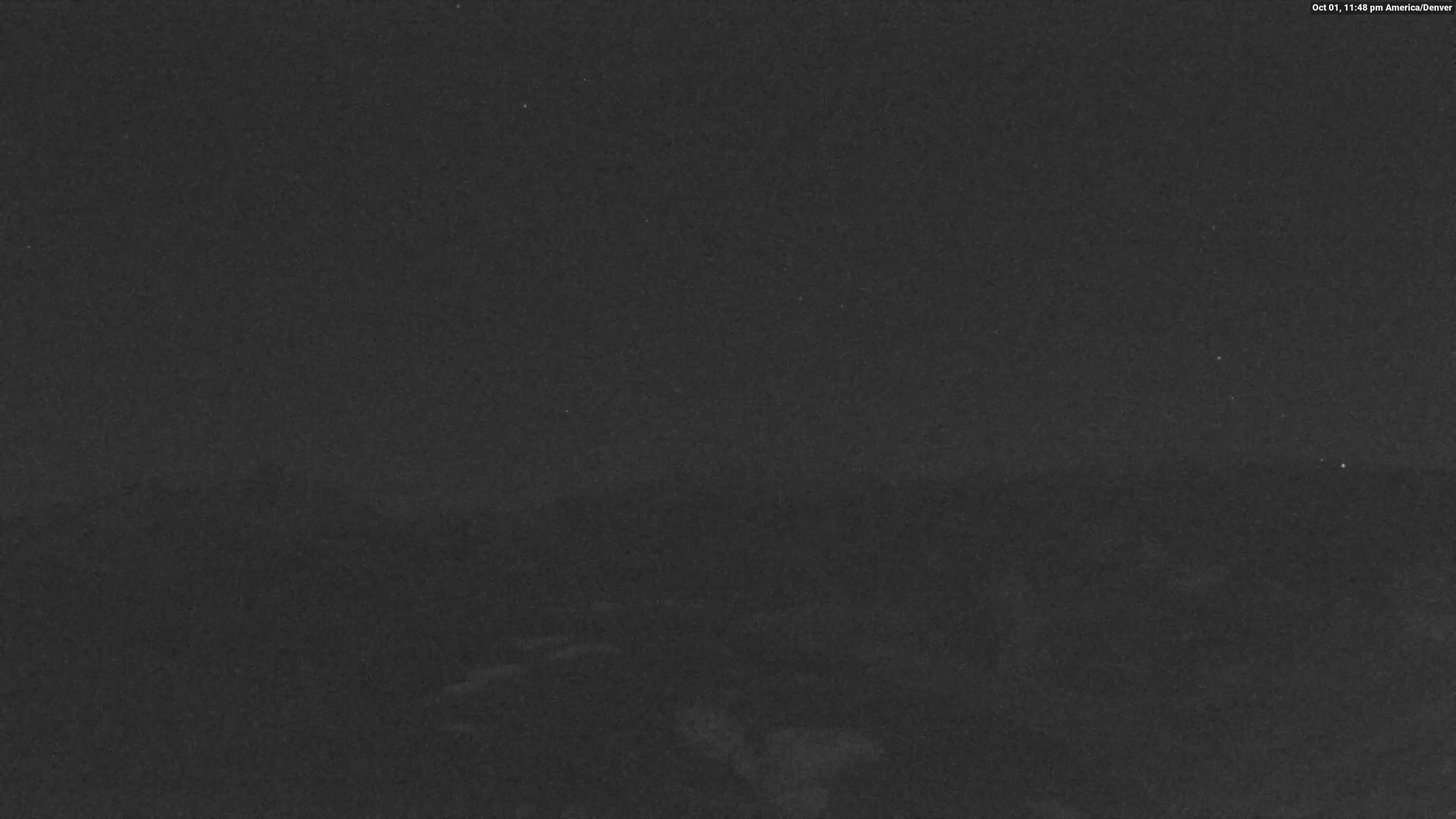Vail Eagle's Nest snow cam captured at 1 October 2026 at 11:50 pm GMT-6