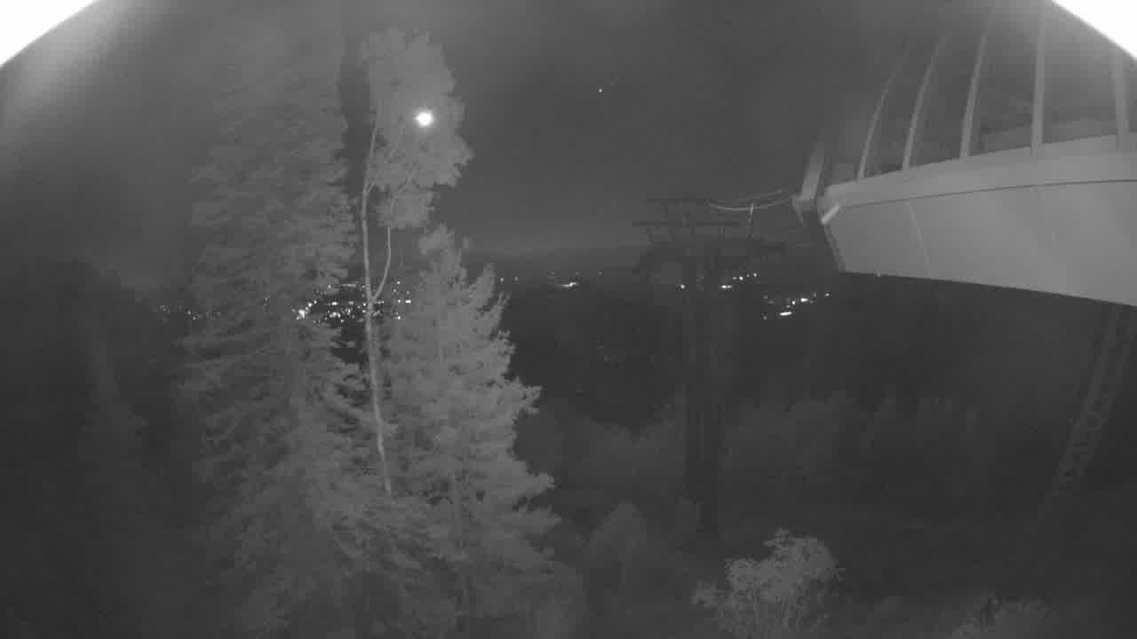 Park City Top of Orange Bubble snow cam captured at 1 October 2026 at 11:42 pm GMT-6