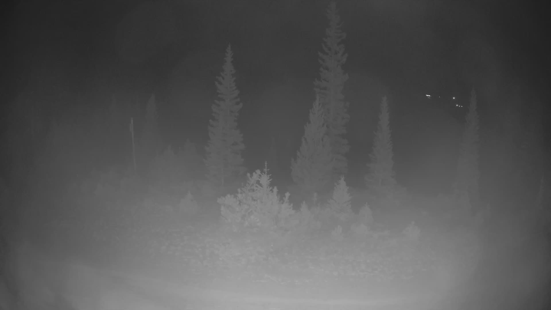 Breckenridge Peak 8 from Peak 9 snow cam captured at 4 October 2026 at 11:53 pm GMT-6