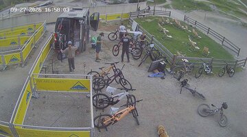 Serfaus-Fiss-Ladis Waldbahn Valley Station snow cam captured at 27 September 2026 at 5:07 pm GMT+2