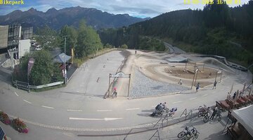 Serfaus-Fiss-Ladis Waldbahn Pump Track snow cam captured at 13 September 2026 at 5:04 pm GMT+2