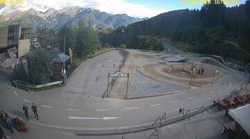 Serfaus-Fiss-Ladis Waldbahn Pump Track snow cam captured at 14 September 2026 at 5:01 pm GMT+2