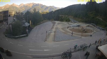 Serfaus-Fiss-Ladis Waldbahn Pump Track snow cam captured at 23 September 2026 at 5:00 pm GMT+2