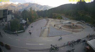 Serfaus-Fiss-Ladis Waldbahn Pump Track snow cam captured at 3 October 2026 at 5:09 pm GMT+2