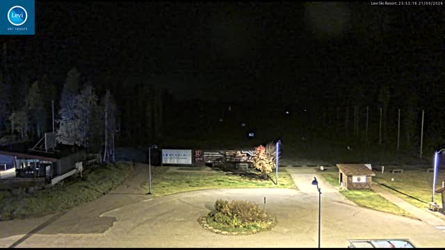 Levi Levi Golf Range snow cam captured at 21 September 2026 at 11:53 pm GMT+3