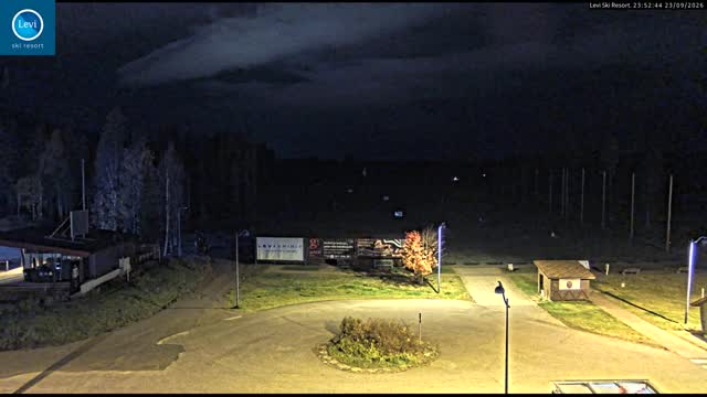 Levi Levi Golf Range snow cam captured at 23 September 2026 at 11:53 pm GMT+3