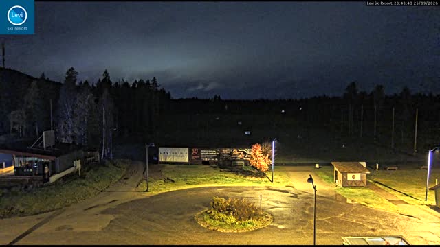 Levi Levi Golf Range snow cam captured at 25 September 2026 at 11:49 pm GMT+3