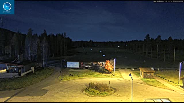 Levi Levi Golf Range snow cam captured at 27 September 2026 at 11:58 pm GMT+3