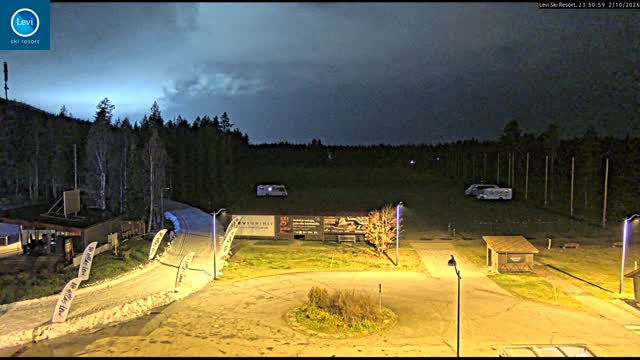Levi Levi Golf Range snow cam captured at 2 October 2026 at 11:51 pm GMT+3