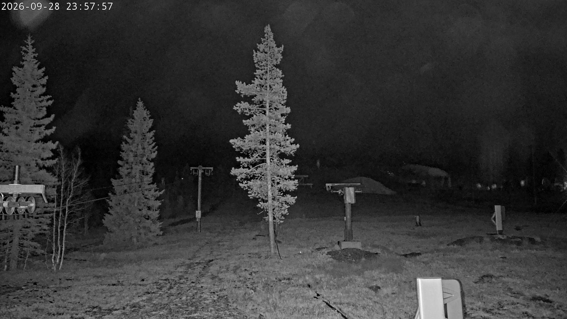 Ylläs Ski Centre North snow cam captured at 28 September 2026 at 11:58 pm GMT+3