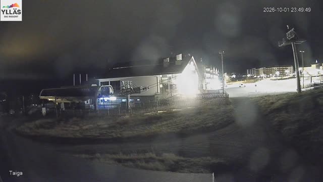 Ylläs Gondola Lower Station Live snow cam captured at 1 October 2026 at 11:50 pm GMT+3