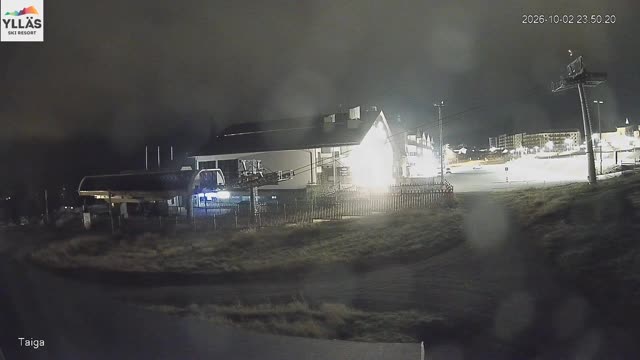 Ylläs Gondola Lower Station Live snow cam captured at 2 October 2026 at 11:50 pm GMT+3