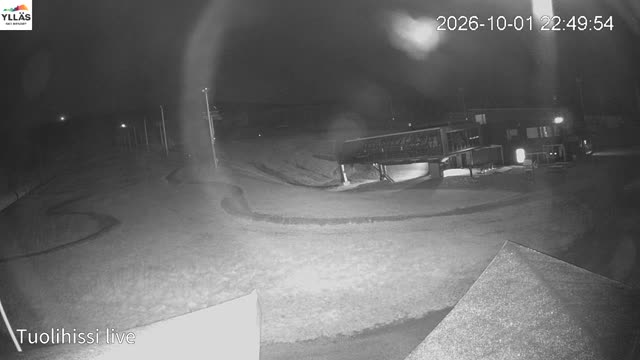 Ylläs Ylläs Express Live snow cam captured at 1 October 2026 at 11:50 pm GMT+3