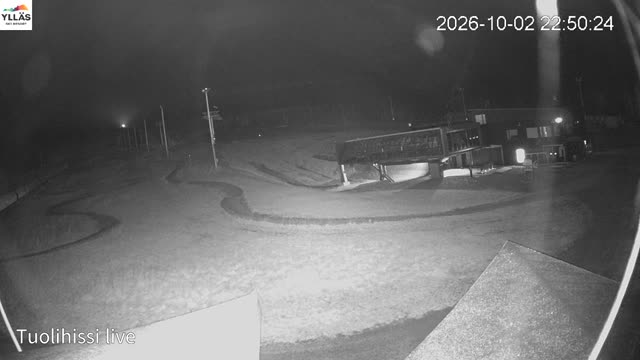 Ylläs Ylläs Express Live snow cam captured at 2 October 2026 at 11:50 pm GMT+3
