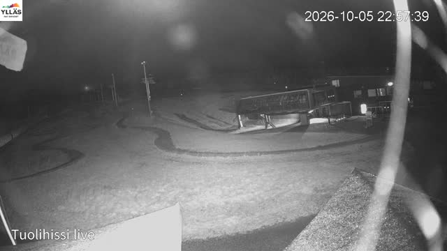 Ylläs Ylläs Express Live snow cam captured at 5 October 2026 at 11:58 pm GMT+3