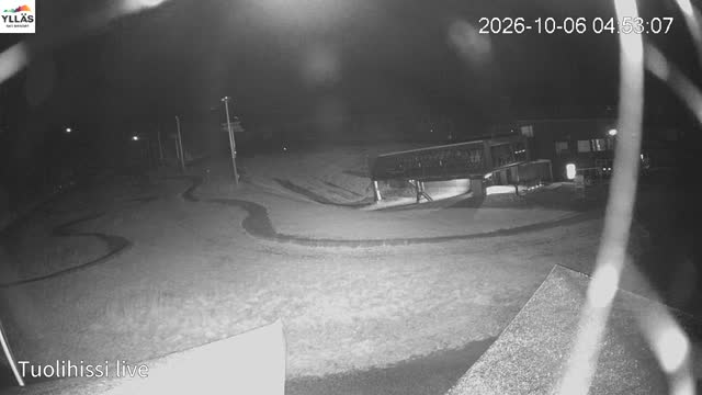 Ylläs Ylläs Express Live snow cam captured at 6 October 2026 at 5:38 am GMT+3