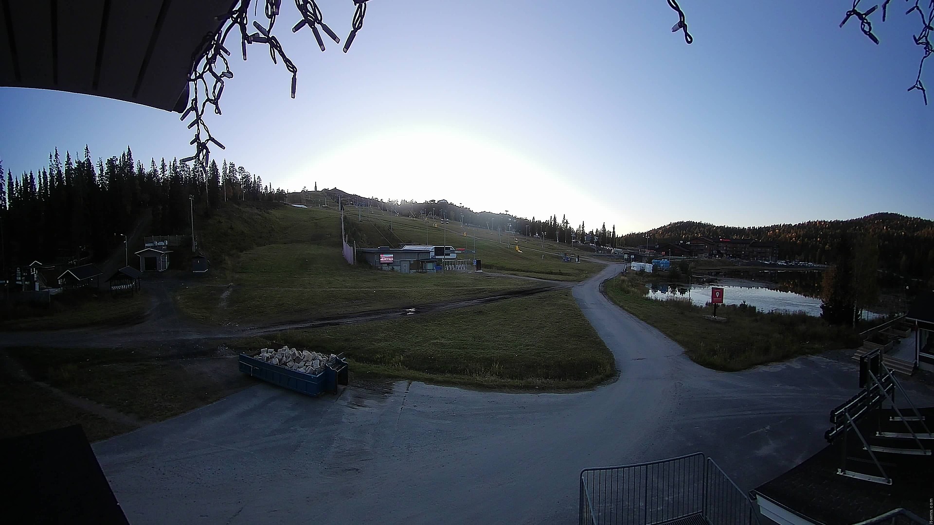 Ruka Vuosseli snow cam captured at 15 September 2026 at 7:08 pm GMT+3
