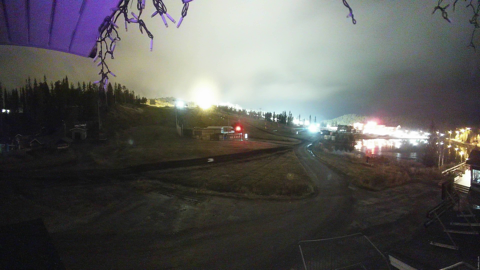 Ruka Vuosseli snow cam captured at 2 October 2026 at 11:08 pm GMT+3