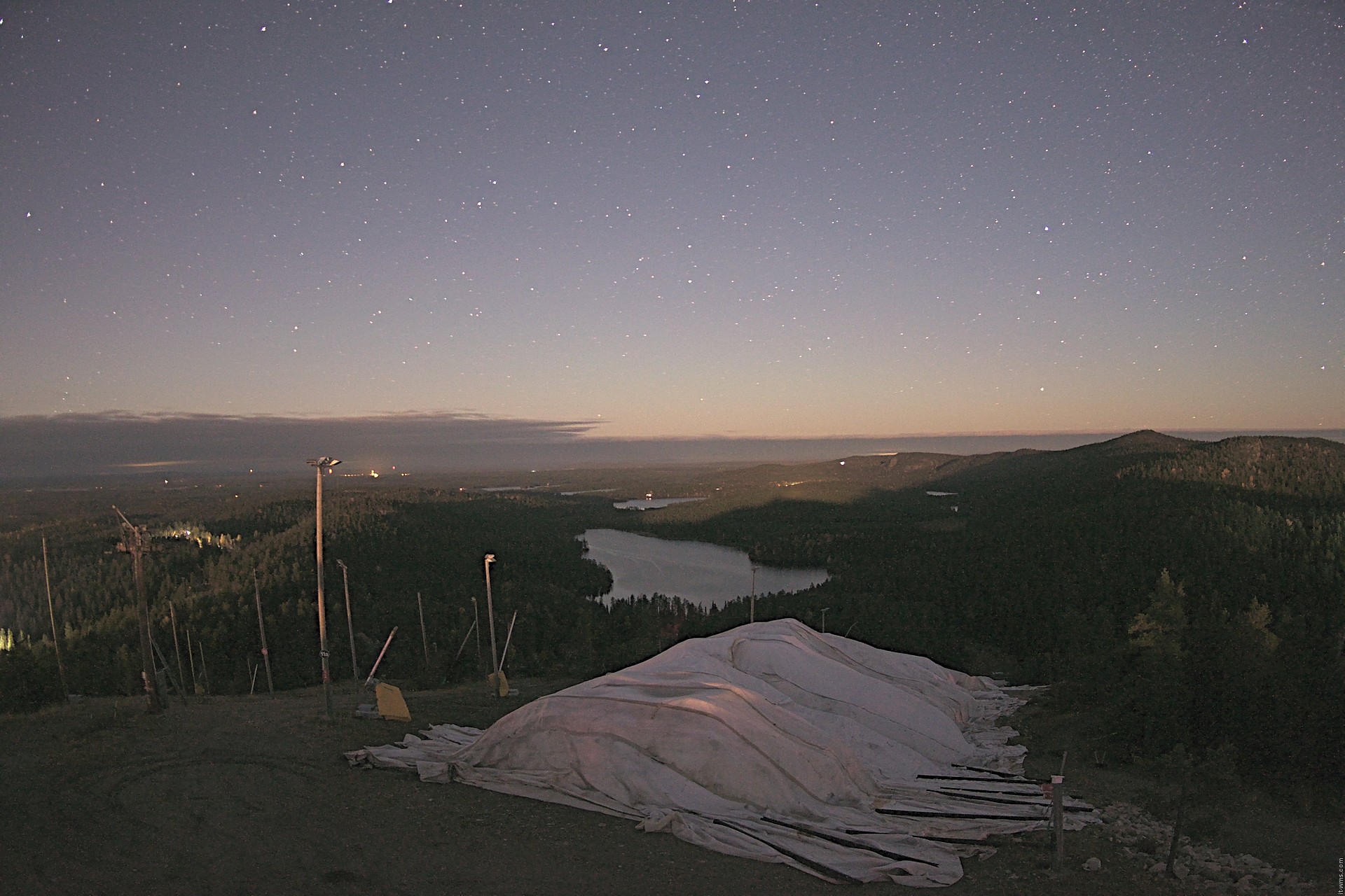 Ruka Pessari Summit snow cam captured at 22 September 2026 at 11:55 pm GMT+3