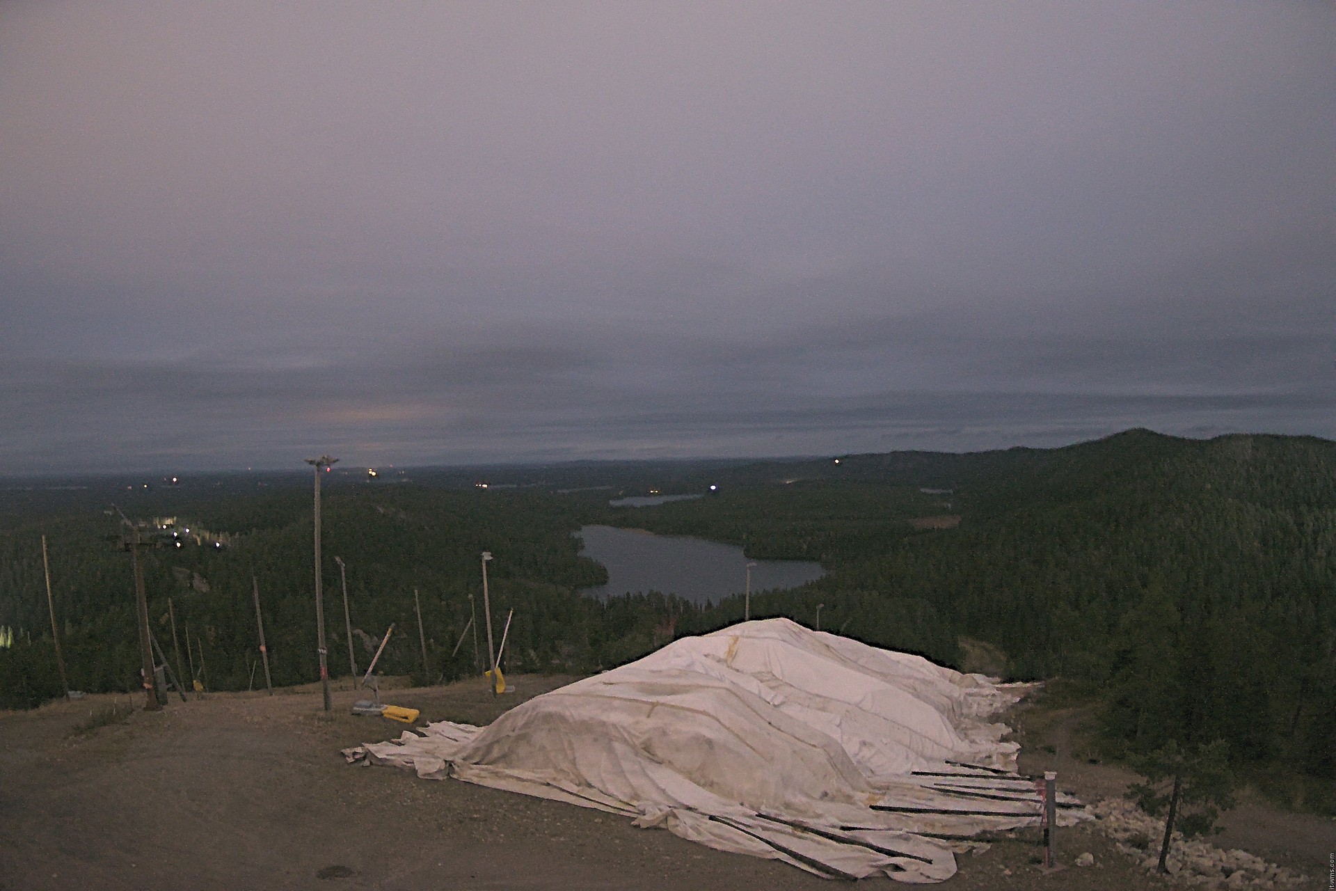 Ruka Pessari Summit snow cam captured at 28 September 2026 at 11:55 pm GMT+3