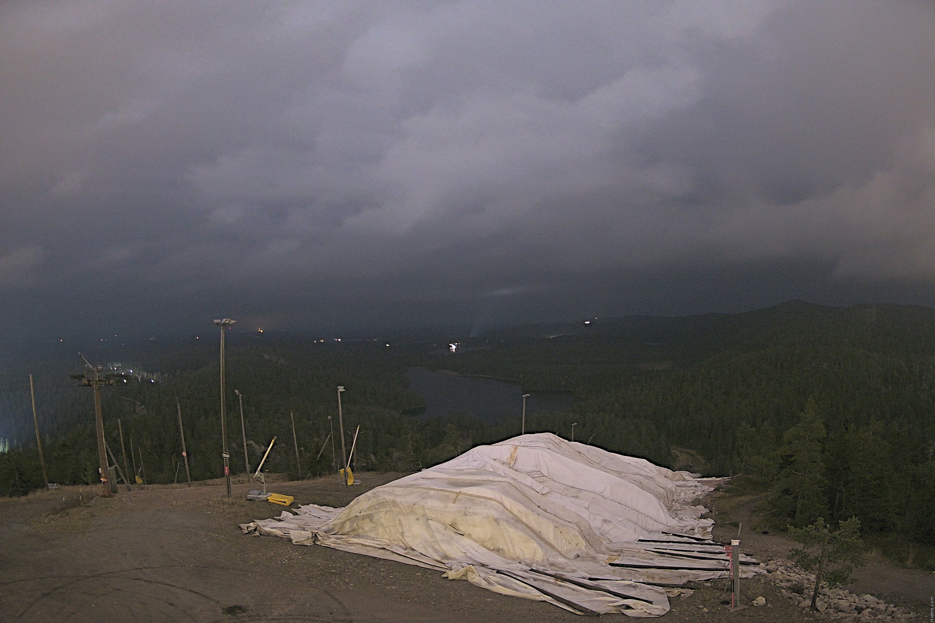 Ruka Pessari Summit snow cam captured at 2 October 2026 at 11:55 pm GMT+3