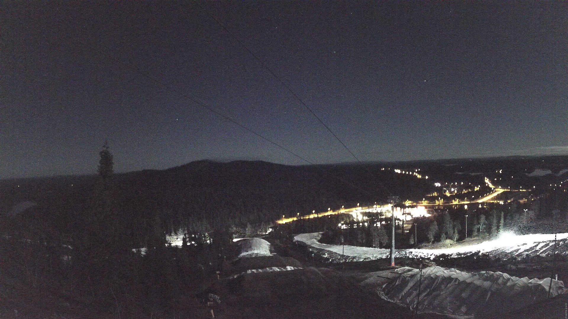 Ruka Ruka Park snow cam captured at 27 September 2026 at 11:04 pm GMT+3