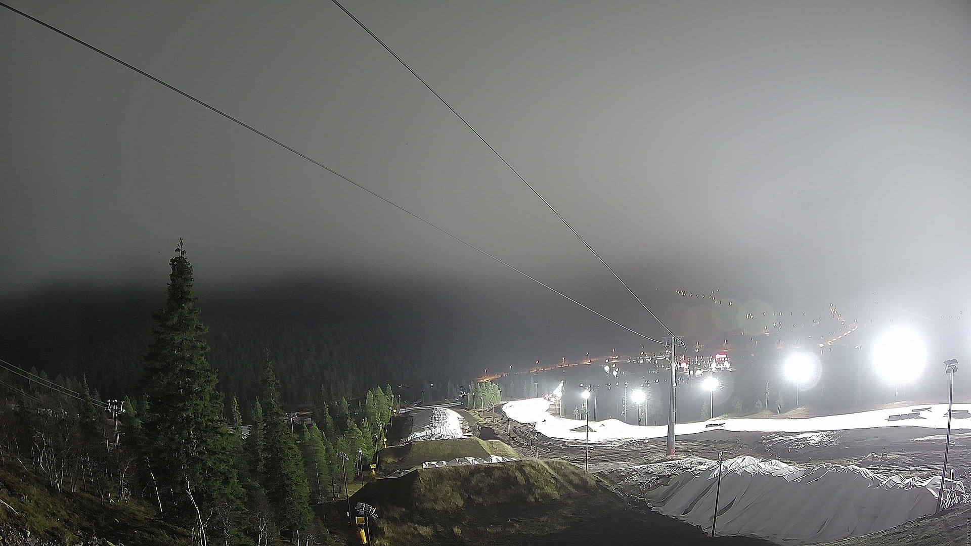 Ruka Ruka Park snow cam captured at 3 October 2026 at 11:03 pm GMT+3