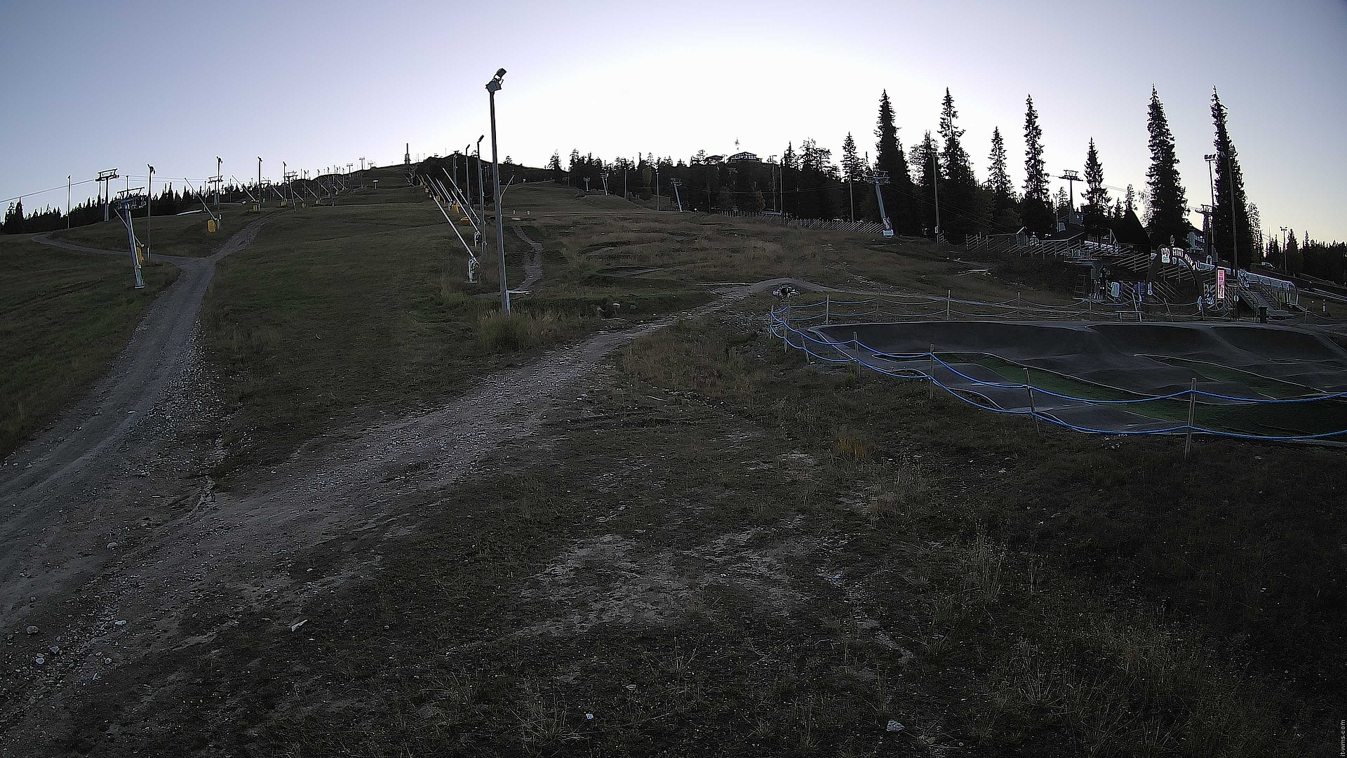 Ruka Ruka Park Junior snow cam captured at 15 September 2026 at 7:08 pm GMT+3