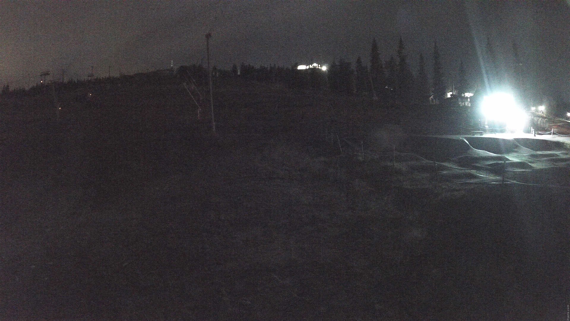 Ruka Ruka Park Junior snow cam captured at 28 September 2026 at 11:11 pm GMT+3