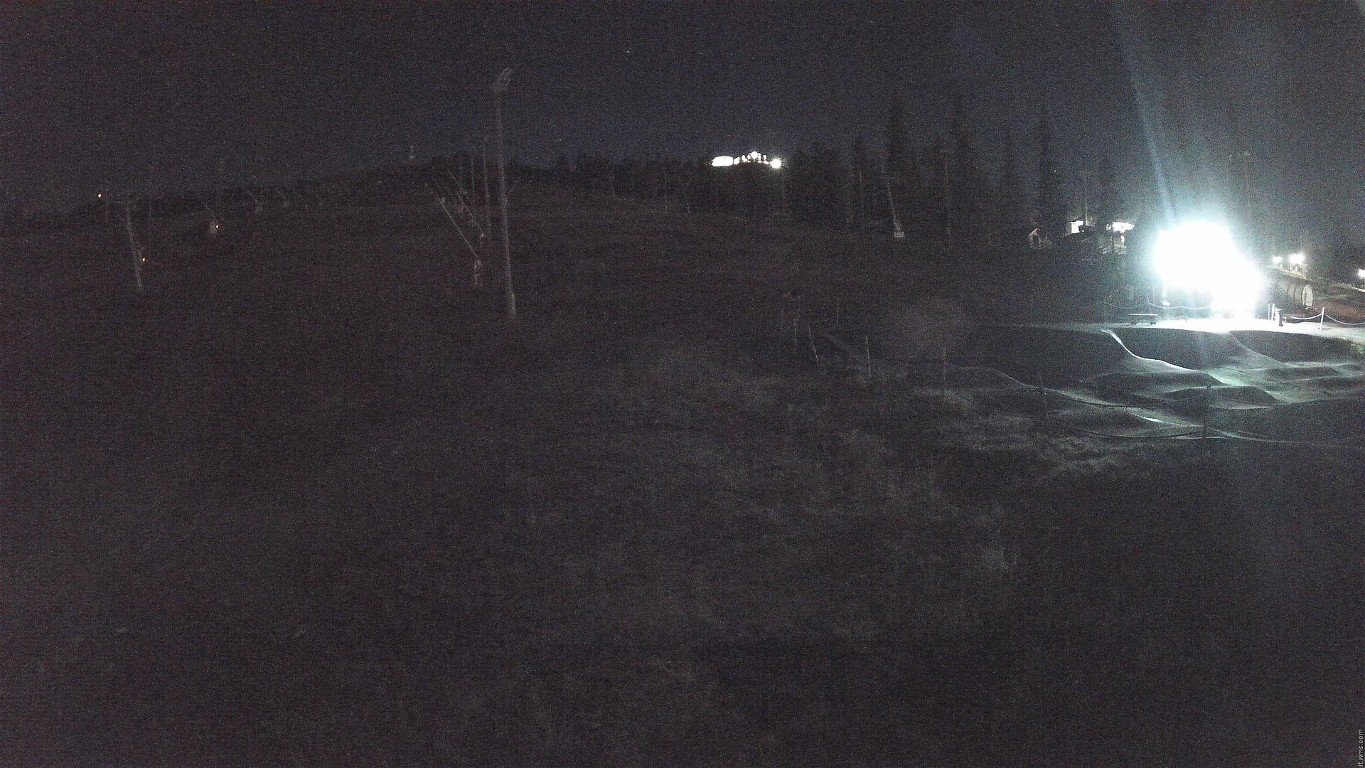 Ruka Ruka Park Junior snow cam captured at 30 September 2026 at 11:03 pm GMT+3