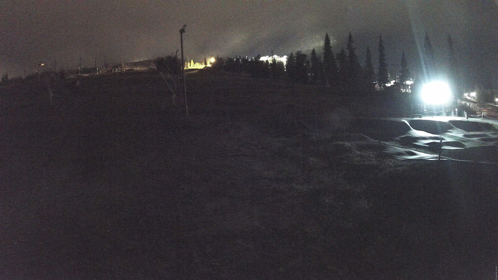 Ruka Ruka Park Junior snow cam captured at 4 October 2026 at 11:01 pm GMT+3