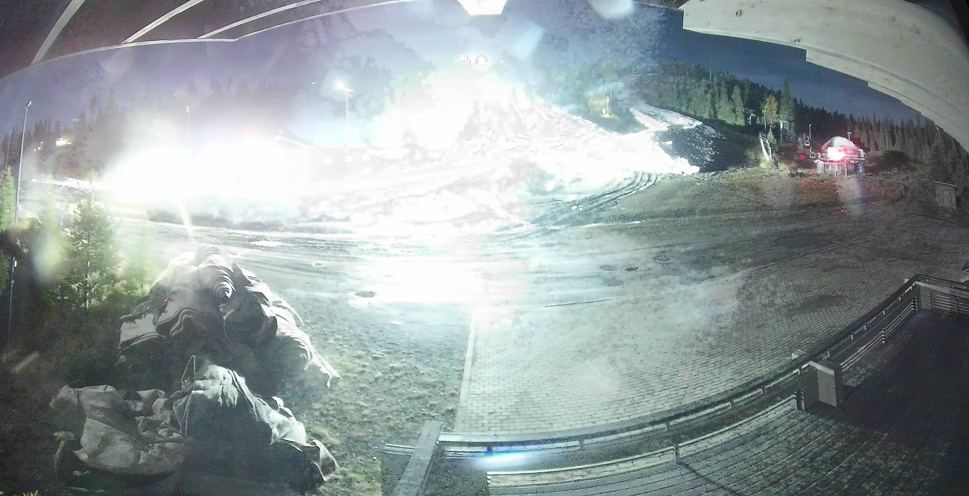 Ruka Saarua Taukotupa snow cam captured at 27 September 2026 at 11:04 pm GMT+3
