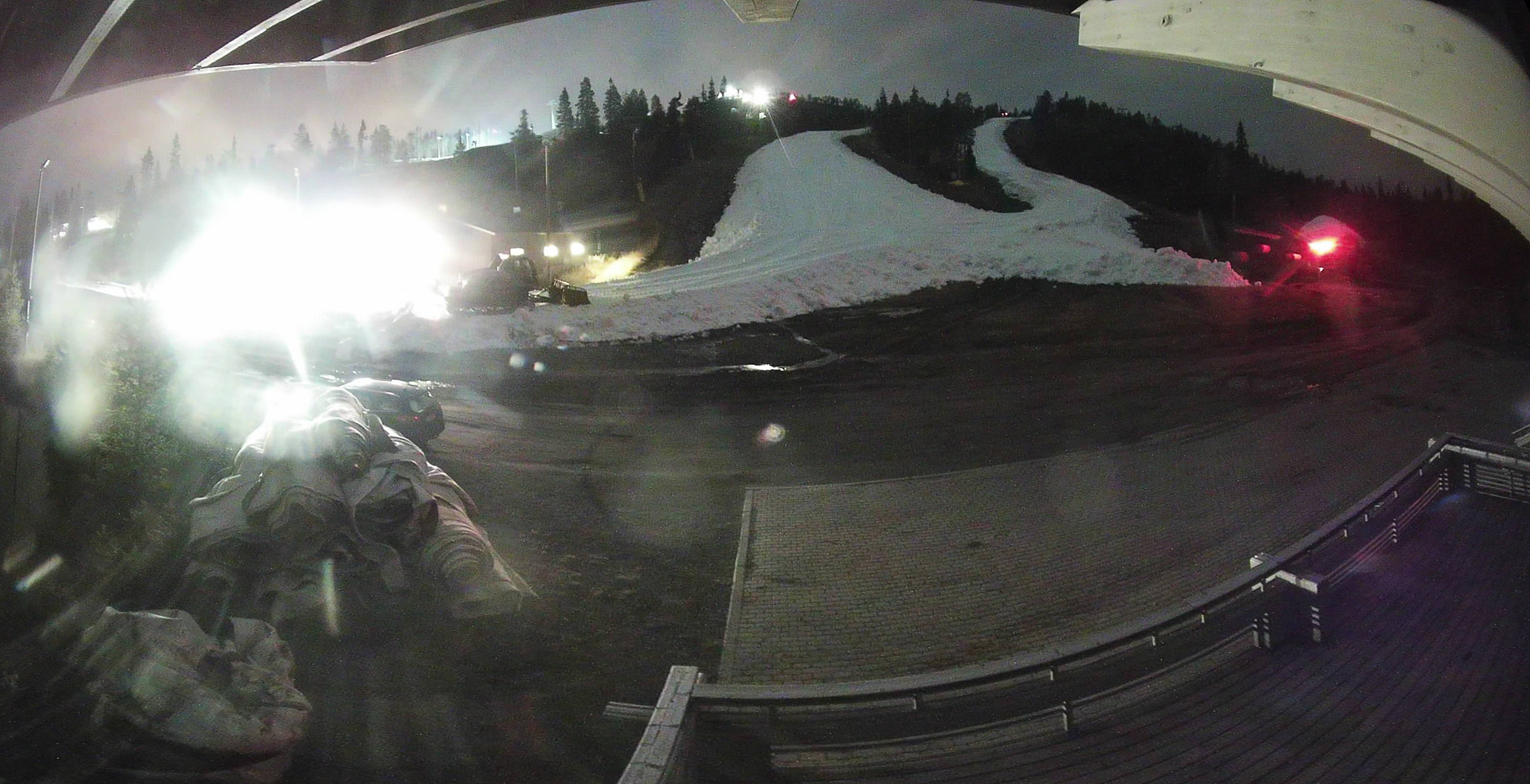 Ruka Saarua Taukotupa snow cam captured at 28 September 2026 at 11:11 pm GMT+3