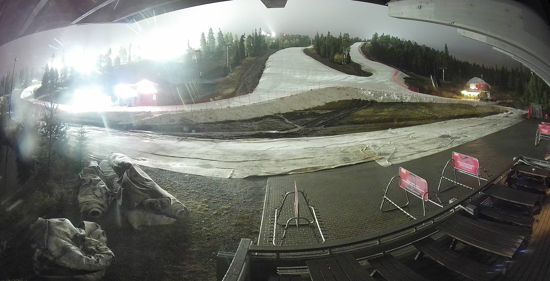 Ruka Saarua Taukotupa snow cam captured at 3 October 2026 at 11:04 pm GMT+3